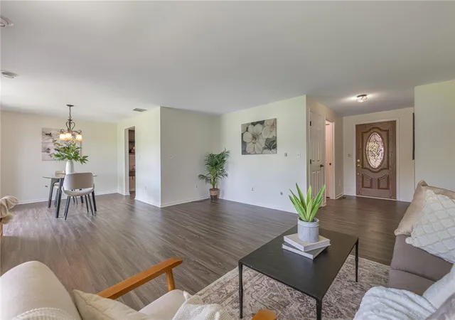 Photo 3 of Single family home for sale at 165 Finsbury Ln, Troy, OH 45373 | MLS# 967070 | Listing updated on 2026-09-28