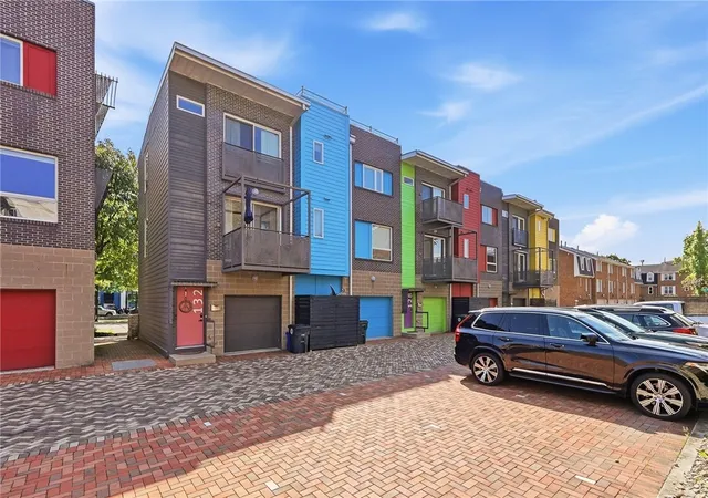1st image of 132 Canal Boat Ct, Dayton, OH 45402 | MLS# 967214