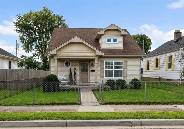 Single family home for sale at 711 Noyes Ave, Hamilton, OH 45015 | MLS# 967217