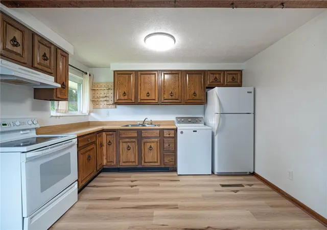 Photo 3 of Single family home for sale at 3852 Waterbury Dr, Kettering, OH 45439 | MLS# 967030 | Listing updated on 2026-10-06