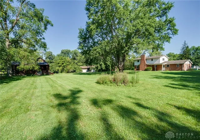 24th image of 222 E Social Row Rd, Dayton, OH 45458 | MLS# 967128