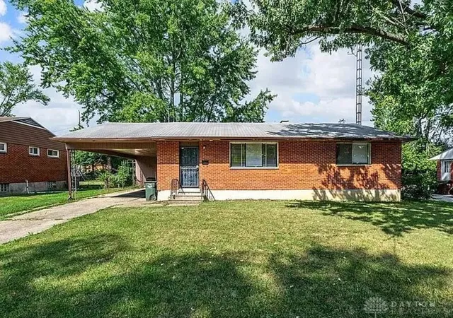 Photo 1 of Single family home for sale at 23 Stubbs Dr, Dayton, OH 45426 | MLS# 967363 | Listing updated on 2026-08-25