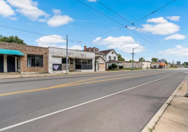 Photo 3 of Multi family home for sale at 2212 N Main St, Dayton, OH 45405 | MLS# 967369 | Listing updated on 2026-08-25