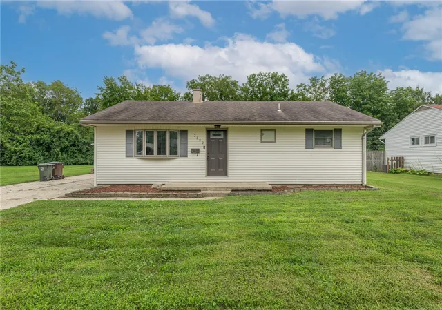 1st image of 3382 Valley Wood Dr, Dayton, OH 45429 | MLS# 967371