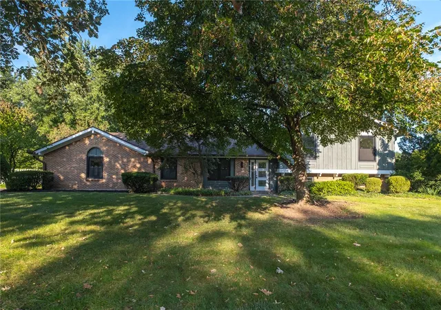 Photo 1 of Single family home for sale at 185 Bramblebush Trl, Beavercreek, OH 45440 | MLS# 967425 | Listing updated on 2026-08-25
