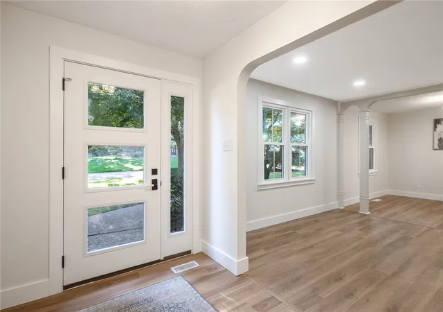 Photo 3 of Single family home for sale at 185 Bramblebush Trl, Beavercreek, OH 45440 | MLS# 967425 | Listing updated on 2026-08-25