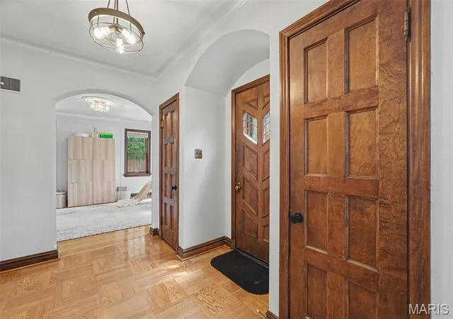 4th image of 561 Bedford Ave, Saint Louis, MO 63130 | MLS# MIS26049966