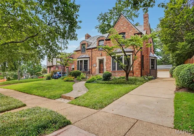 52nd image of 561 Bedford Ave, Saint Louis, MO 63130 | MLS# MIS26049966