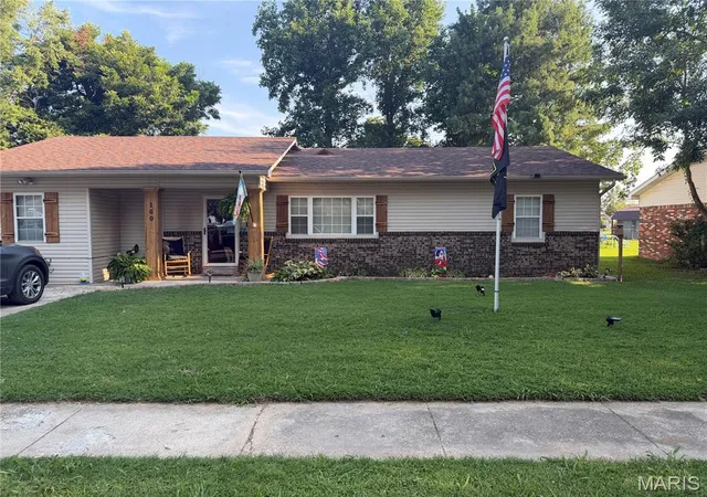 2nd image of 160 Saint Elizabeth Ln, New Madrid, MO 63869 | MLS# MIS26050435