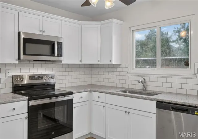 Photo 2 of Sale Pending at 4113 Gulf Shr W, Florissant, MO 63034 | MLS# MIS26050928 | Listing updated on 2026-08-20
