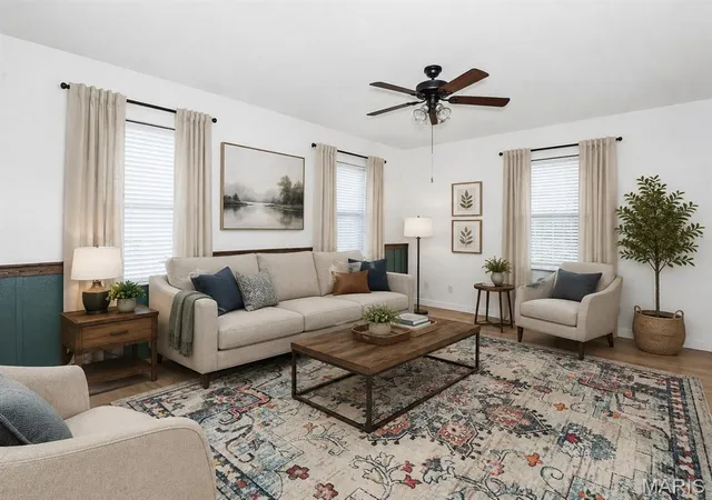 Photo 3 of Single family home for sale at 401 S Chestnut St, Collinsville, IL 62234 | MLS# MIS26052330 | Listing updated on 2026-09-03