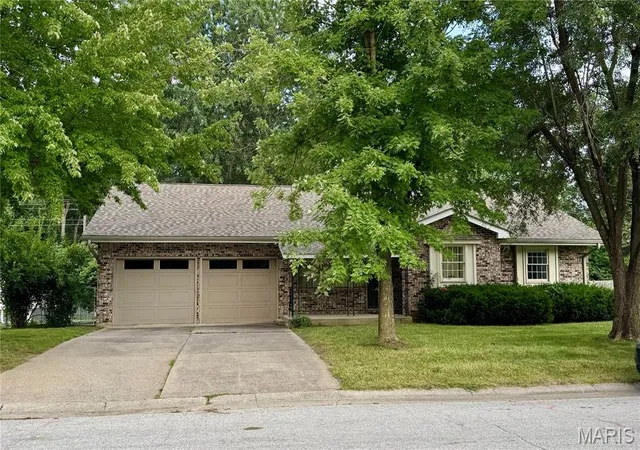 1st image of 130 Pioneer Trl, Hannibal, MO 63401 | MLS# MIS26052556