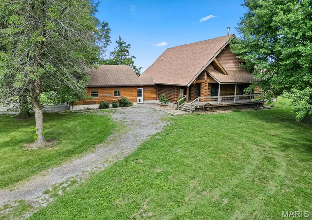 5th image of 8301 N 23Rd Ave, Raymond, IL 62560 | MLS# MIS26053160