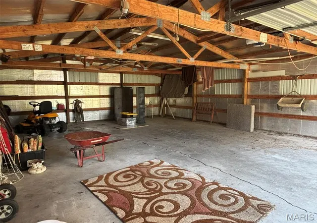 Photo 28 of Single family home for sale at 325 South Shelby St, Shelbina, MO 63468 | MLS# MIS26055810 | Listing updated on 2026-08-30
