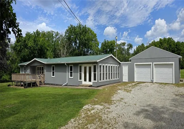 2nd image of 31484 W 327th Street, Paola, KS 66071 | MLS# 2630639
