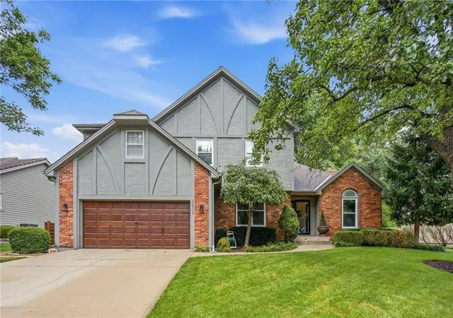 1st image of 14712 W 81st St, Lenexa, KS 66215 | MLS# 2630887