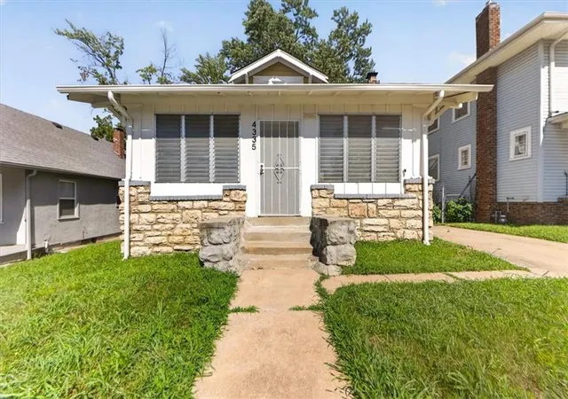 Photo 1 of Single family home for sale at 4335 College Ave, Kansas City, MO 64130 | MLS# 2632458 | Listing updated on 2026-08-12
