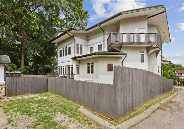 57th image of 3820 Wyoming St, Kansas City, MO 64111 | MLS# 2634117