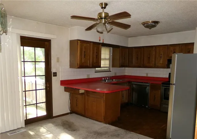 Photo 3 of Single family home for sale at 1403 Ridgeway Dr, Richmond, MO 64085 | MLS# 2634624 | Listing updated on 2026-10-07
