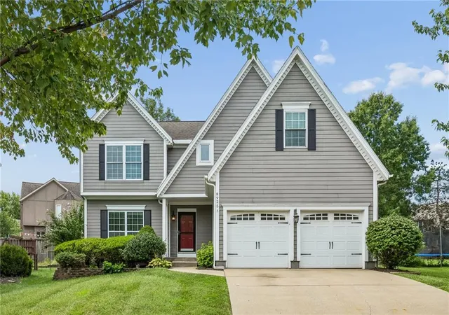 1st image of 8925 W 132nd Ter, Overland Park, KS 66213 | MLS# 2634728