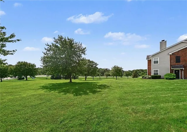 25th image of 11607 Tomahawk Creek Pkwy #J, Leawood, KS 66211 | MLS# 2635643