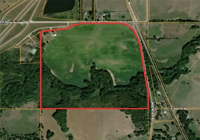 1st image of 8451 N Tully Ln, Pleasanton, KS 66075 | MLS# 2636123