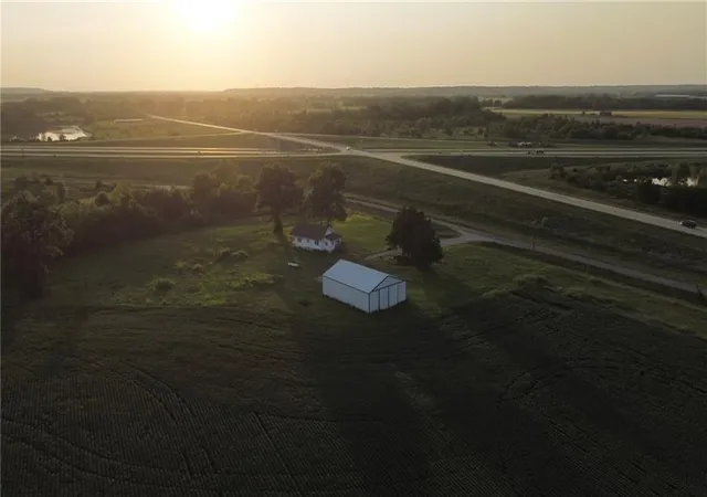 3rd image of 8451 N Tully Ln, Pleasanton, KS 66075 | MLS# 2636123