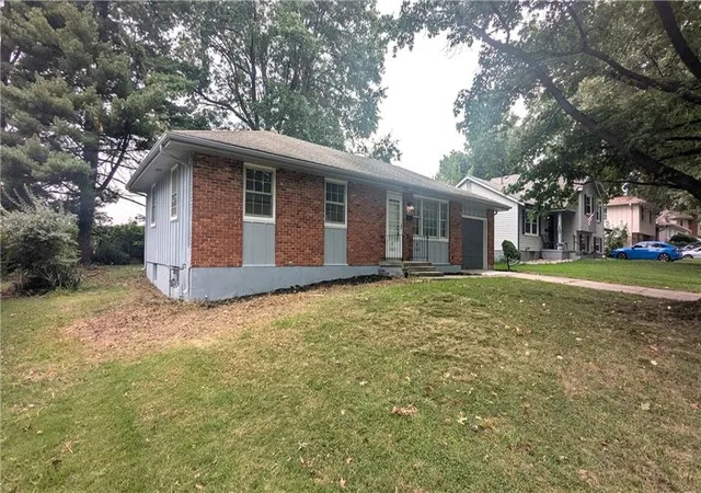 4th image of 4002 S Hocker Ave, Independence, MO 64055 | MLS# 2636994