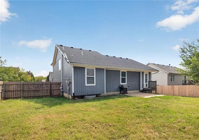 26th image of 21877 Lincoln Ter, Spring Hill, KS 66083 | MLS# 2638426