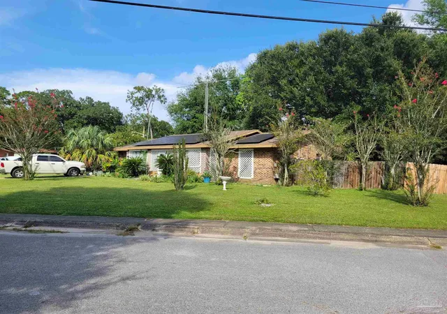 4th image of 4512 Cherbourg Way, Pensacola, FL 32505 | MLS# 687953