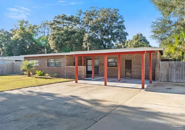 Photo 3 of Single family home for sale at 632 Berkley Dr, Pensacola, FL 32503 | MLS# 686871 | Listing updated on 2026-10-07