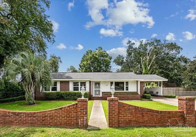 Photo 2 of Single family home for sale at 1105 E Baars St, Pensacola, FL 32503 | MLS# 687173 | Listing updated on 2026-09-21