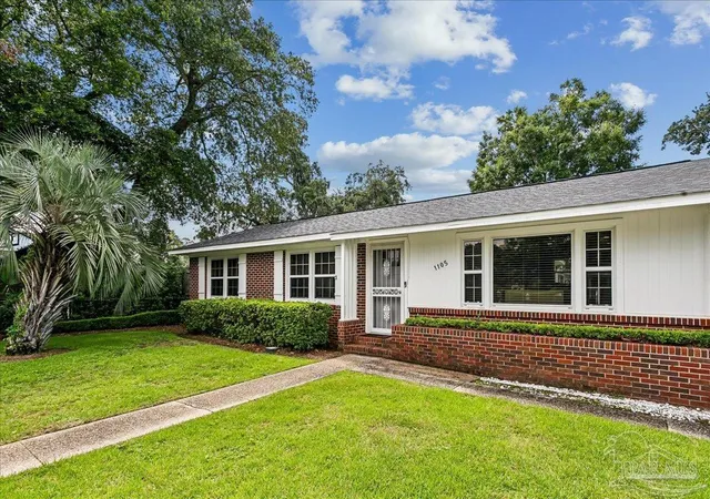 Photo 3 of Single family home for sale at 1105 E Baars St, Pensacola, FL 32503 | MLS# 687173 | Listing updated on 2026-09-21
