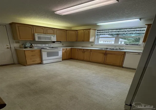Photo 3 of Single family home for sale at 7830 Kelly Fld Rd, Century, FL 32535 | MLS# 687714 | Listing updated on 2026-08-19