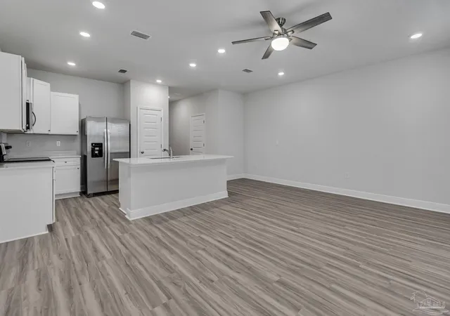 Photo 3 of Townhouse for sale at 5713 Stellarjay St, Gulf Breeze, FL 32563 | MLS# 687196 | Listing updated on 2026-09-03