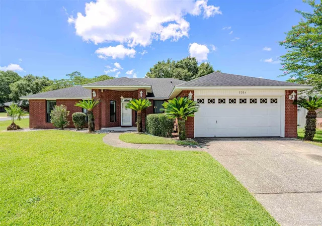 Photo 1 of Single family home for sale at 7221 Tannehill Dr, Pensacola, FL 32526 | MLS# 686190 | Listing updated on 2026-10-19