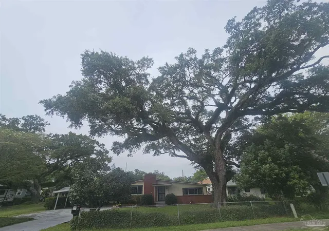 1st image of 506 E Sunset Ave, Pensacola, FL 32507 | MLS# 687807
