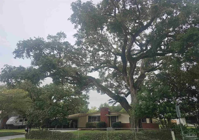 2nd image of 506 E Sunset Ave, Pensacola, FL 32507 | MLS# 687807