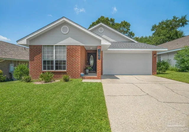 2nd image of 1229 Greystone Dr, Pensacola, FL 32514 | MLS# 687632