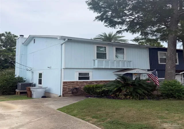 Photo 2 of Sale Pending at 954 Coronado Dr, Gulf Breeze, FL 32563 | MLS# 687441 | Listing updated on 2026-09-17