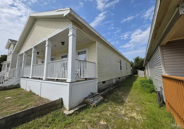 Photo 3 of Single family home for sale at 5315 Cambria Dr, Pensacola, FL 32507 | MLS# 687682 | Listing updated on 2026-08-18