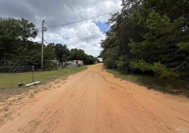 6th image of 7530 Blackjack Cir, Navarre, FL 32566 | MLS# 686121