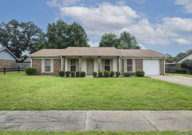 3rd image of 4022 Nowlinbury Dr, Pensacola, FL 32514 | MLS# 687783