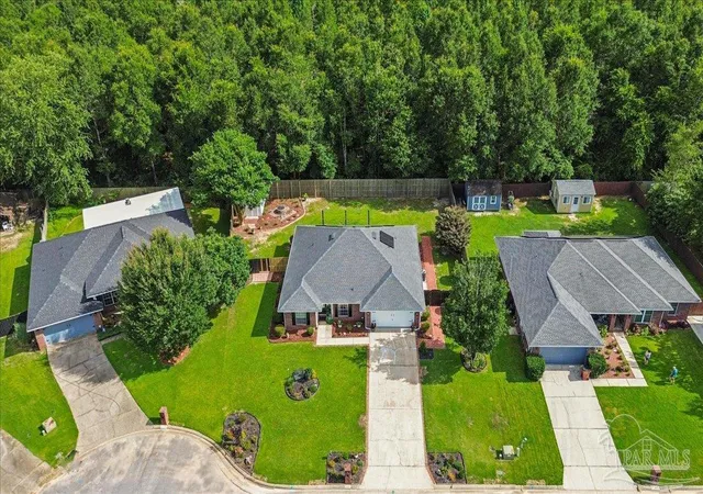 Photo 2 of Single family home for sale at 4848 La Casa Cir, Milton, FL 32571 | MLS# 686136 | Listing updated on 2026-09-08