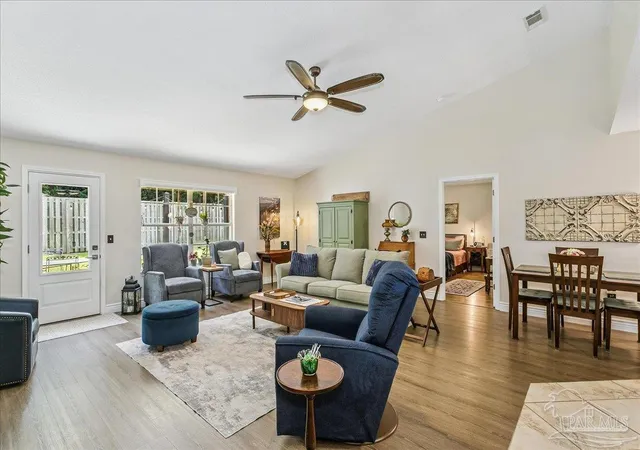 Photo 3 of Single family home for sale at 4848 La Casa Cir, Milton, FL 32571 | MLS# 686136 | Listing updated on 2026-09-08