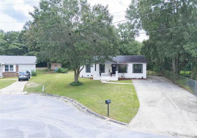 Photo 3 of Single family home for sale at 9900 Pine Meadow Ln, Pensacola, FL 32534 | MLS# 686905 | Listing updated on 2026-10-05
