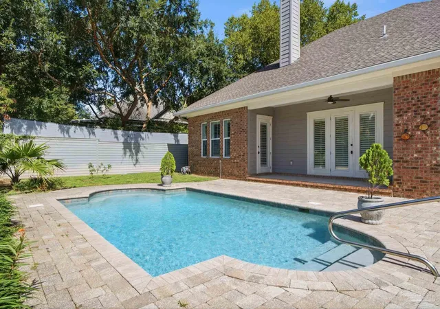 Photo 3 of Single family home for sale at 1407 E Hernandez St, Pensacola, FL 32503 | MLS# 686277 | Listing updated on 2026-09-29