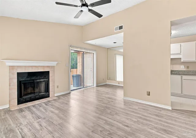 Photo 2 of Townhouse for sale at 4426 Bellview Ave, Pensacola, FL 32526 | MLS# 686458 | Listing updated on 2026-09-17