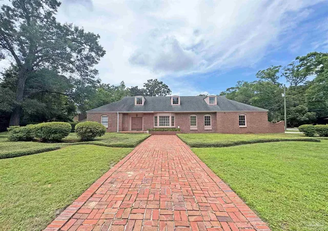 Photo 1 of Single family home for sale at 1313 N Reus St, Pensacola, FL 32501 | MLS# 685668 | Listing updated on 2026-07-19
