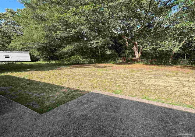 Photo 7 of Single family home for sale at 5778 Avondale Rd, Pensacola, FL 32526 | MLS# 686868 | Listing updated on 2026-10-02